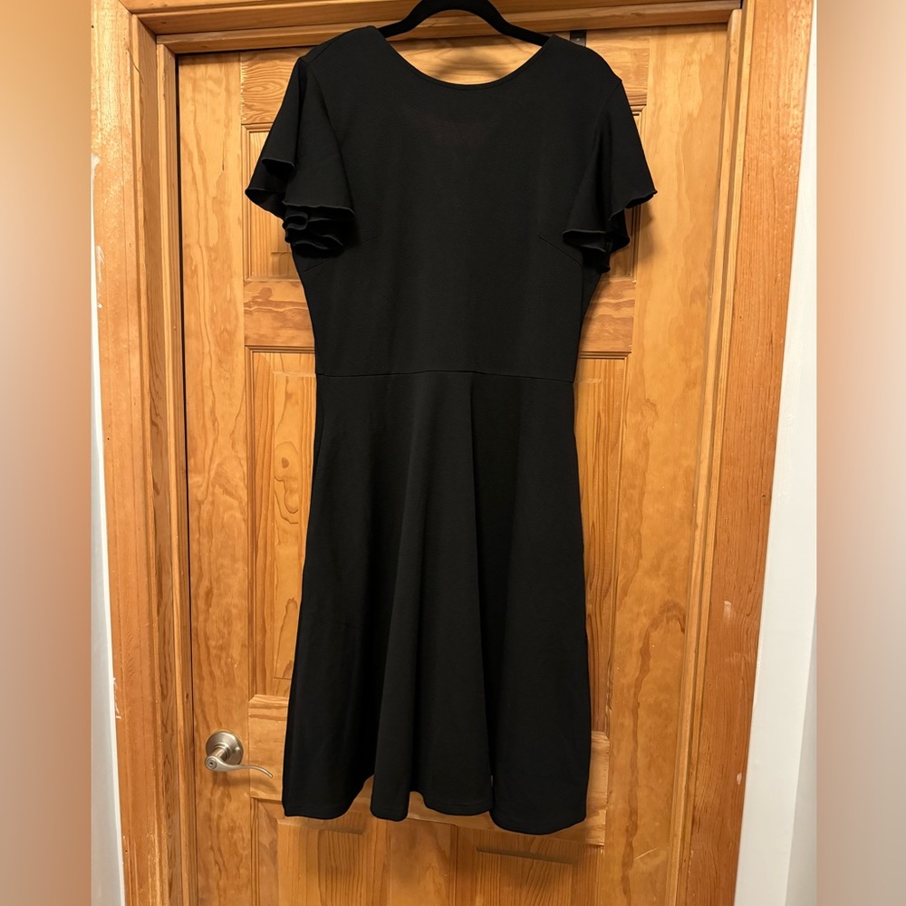 Helyo Classic little black dress Size XL NWT